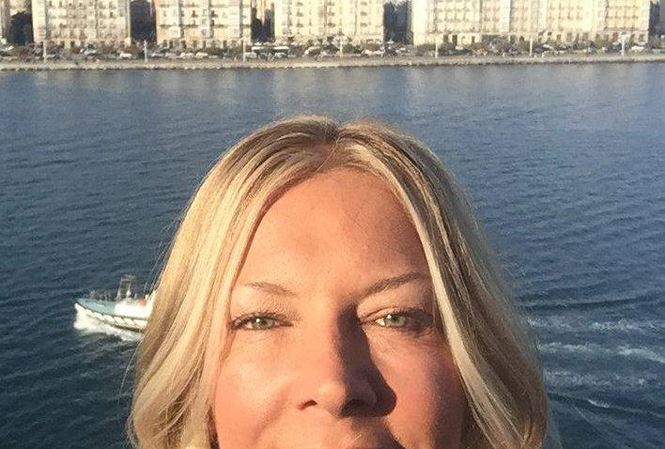 Kỳ diệu người phụ nữ thoát chết sau 10 tiếng rơi xuống biển