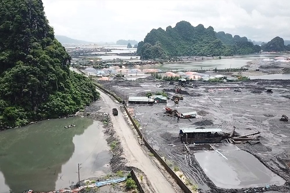 Hàng loạt cảng than mọc trái phép ở Cẩm Phả (Quảng Ninh): Ai bao che cho các ông trùm?