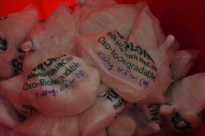 Quán cơm tấm Kiều Giang ở TP.HCM bị phát hiện sử dụng nguyên liệu lạ