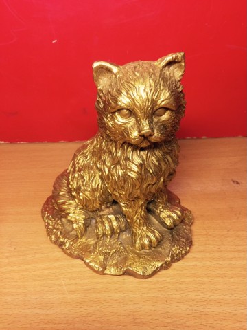 Chớ coi thường 3 con giáp nhìn ngoài giản dị, tưởng nghèo mà hóa ra trong nhà tiền chất thành núi