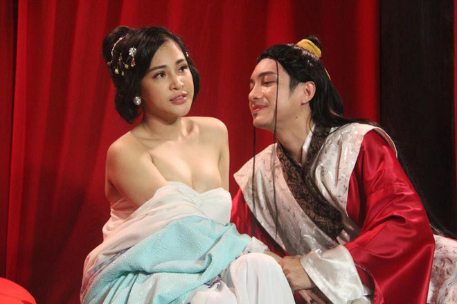 Phim Tân Kim Bình Mai bản Việt rò rỉ ảnh nóng gây sốc