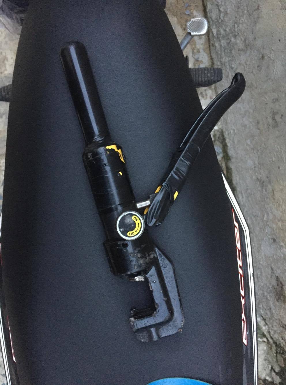 2 hiệp sĩ bị trộm đâm gục trong hẻm cụt