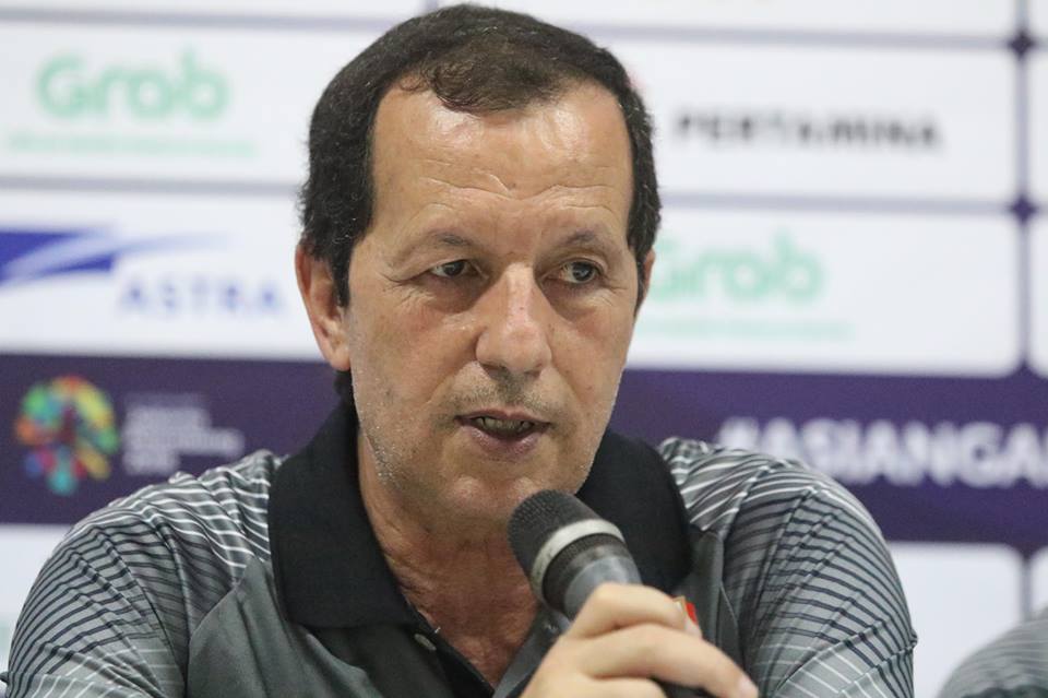 HLV Bahrain: Tôi mù tịt về U23 Việt Nam