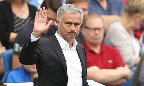 Danh thủ Man Utd đoán Mourinho bị sa thải trước Giáng Sinh