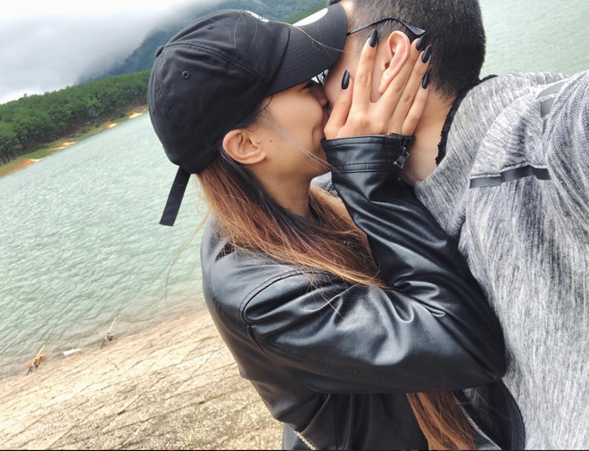 Huỳnh Anh dằn mặt rất gắt khi antifan chê bạn gái nhưng lại sai chính tả