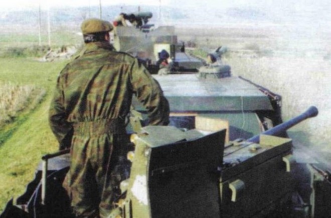 [ẢNH] Kinh ngạc trước sức mạnh đoàn tàu bọc thép của Quân đội Nam Tư