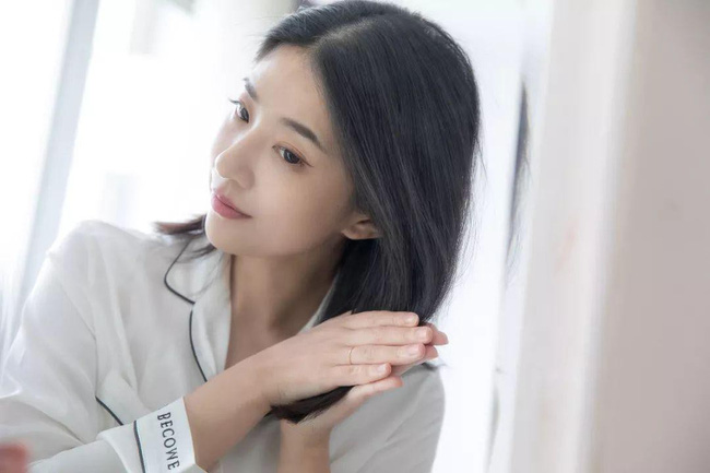 Cư dân mạng kháo nhau dùng tinh dầu bưởi tóc từ mỏng thành dày, nhưng liệu nó có thực sự thần thánh đến vậy?