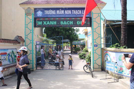 Ngày tựu trường: Nhiều trẻ bị từ chối vào lớp