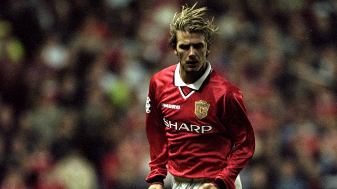 David Beckham nhận giải thưởng từ UEFA