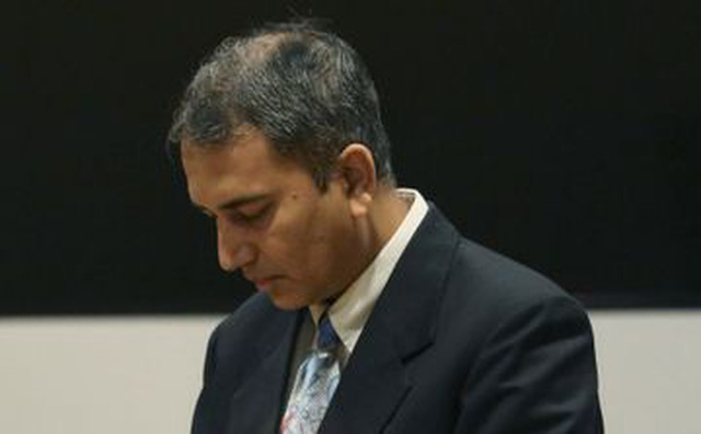 Phẫn nộ bác sĩ cưỡng hiếp nạn nhân trên giường bệnh chỉ bị phạt 10 năm tù treo