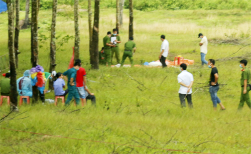 Ném xác chết vào nhà hàng xóm để vu oan