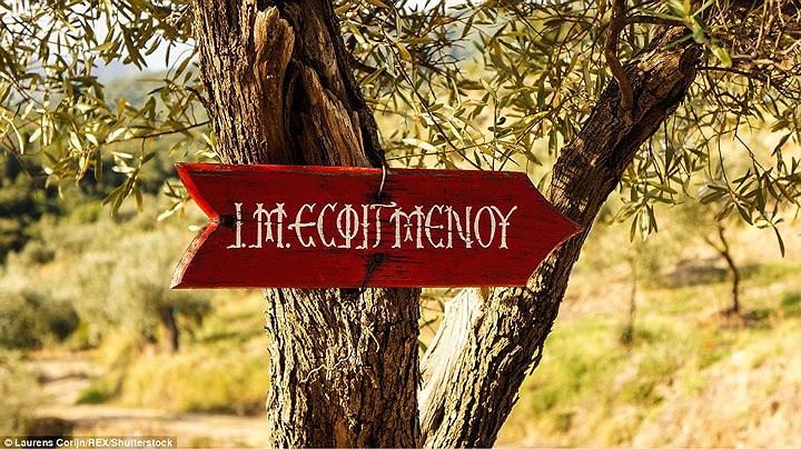 Bí ẩn vùng đất cấm phụ nữ và trẻ em đặt chân tới