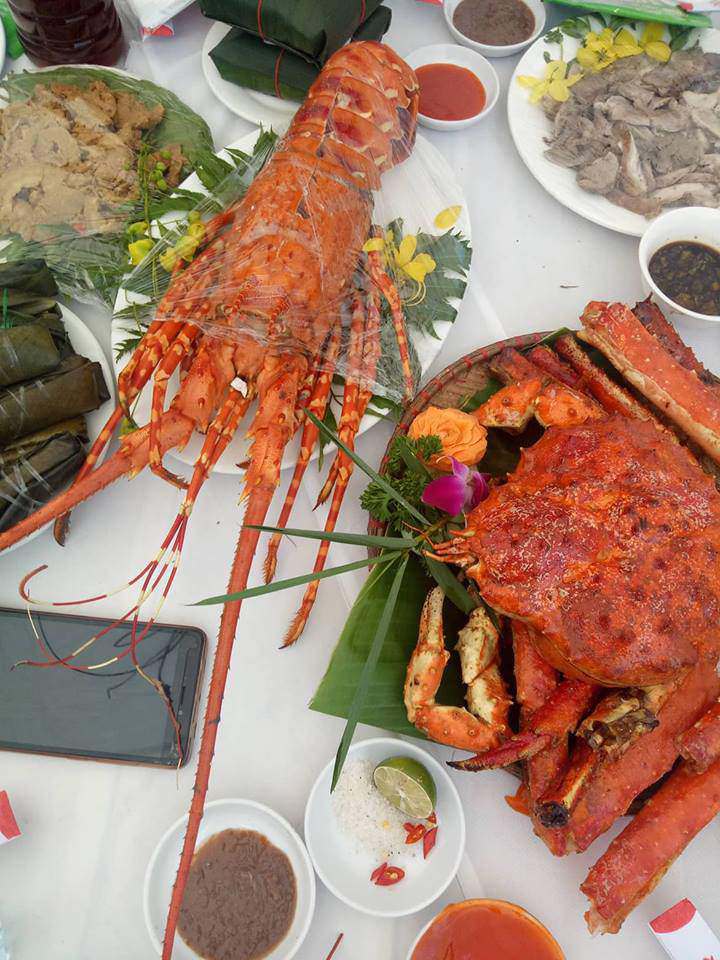 Cỗ cưới quê hoành tráng, biết là lỗ vẫn chi 1,8 triệu/mâm 11 món, dân tình đoán ngay: Quảng Ninh