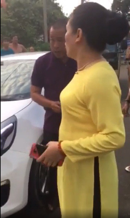 Quyền Đội trưởng CSGT Bà Rịa: Người vợ ngồi sau rút tờ tiền 500.000 đồng ra định hối lộ