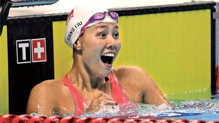 Kình ngư xinh đẹp phá kỷ lục thế giới 50m ngửa