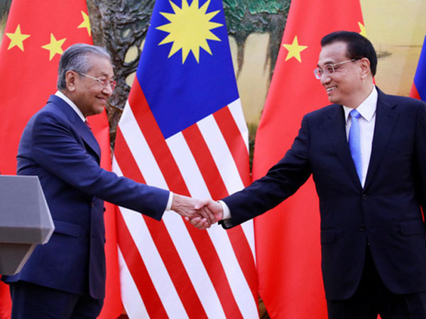 Malaysia nói không với tiền Trung Quốc