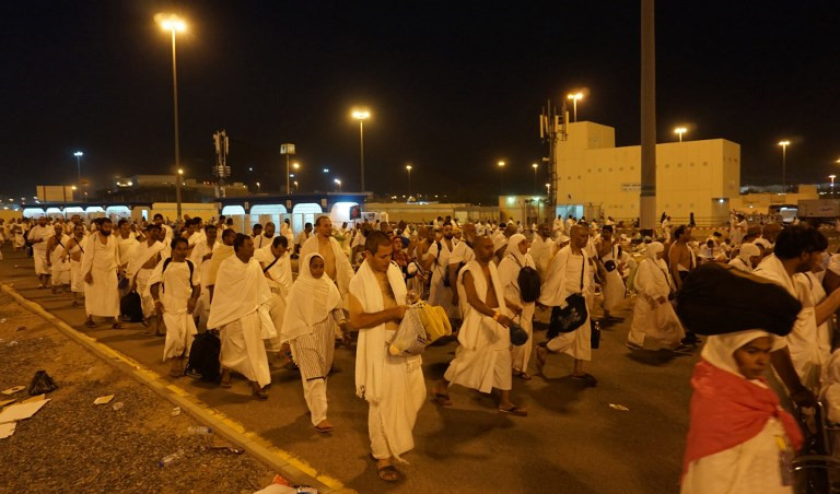 2 triệu người Hồi giáo tham gia ném đá ma quỷ và hành hương về Mecca