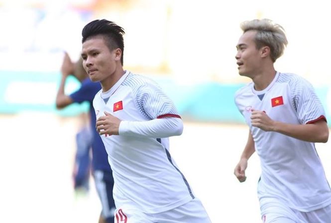 HLV Park Hang Seo lấy tin về Bahrain từ... Quang Hải, Đức Chinh