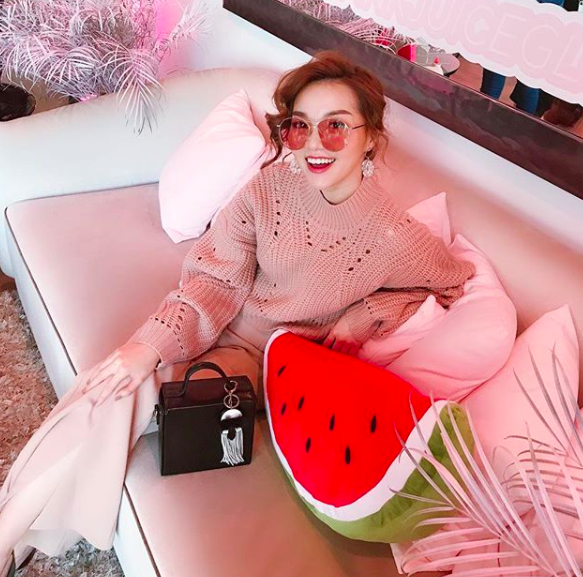 3 nàng beauty blogger mới toanh đang gây bão trên Youtube Việt vì xinh đẹp không thua hot girl