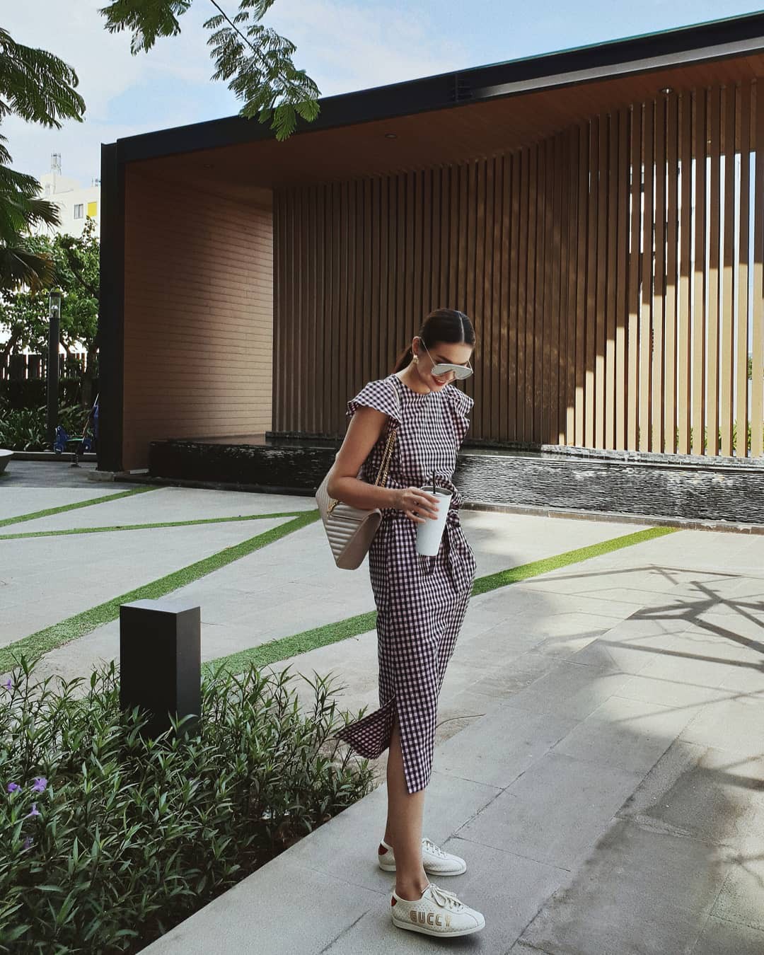 Không cần học đâu xa, các mỹ nhân Việt cũng có loạt gợi ý đầy tính ứng dụng giúp nàng công sở mặc đẹp cả tuần