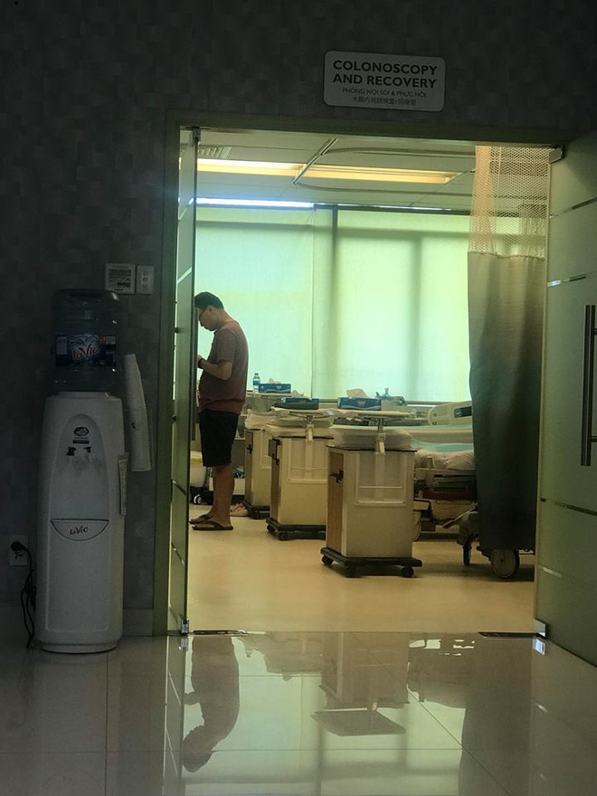 Cô dâu mới Lý Thanh Thảo đập đầu vào thành bể bơi, phải nhập viện kiểm tra ngay đêm tân hôn