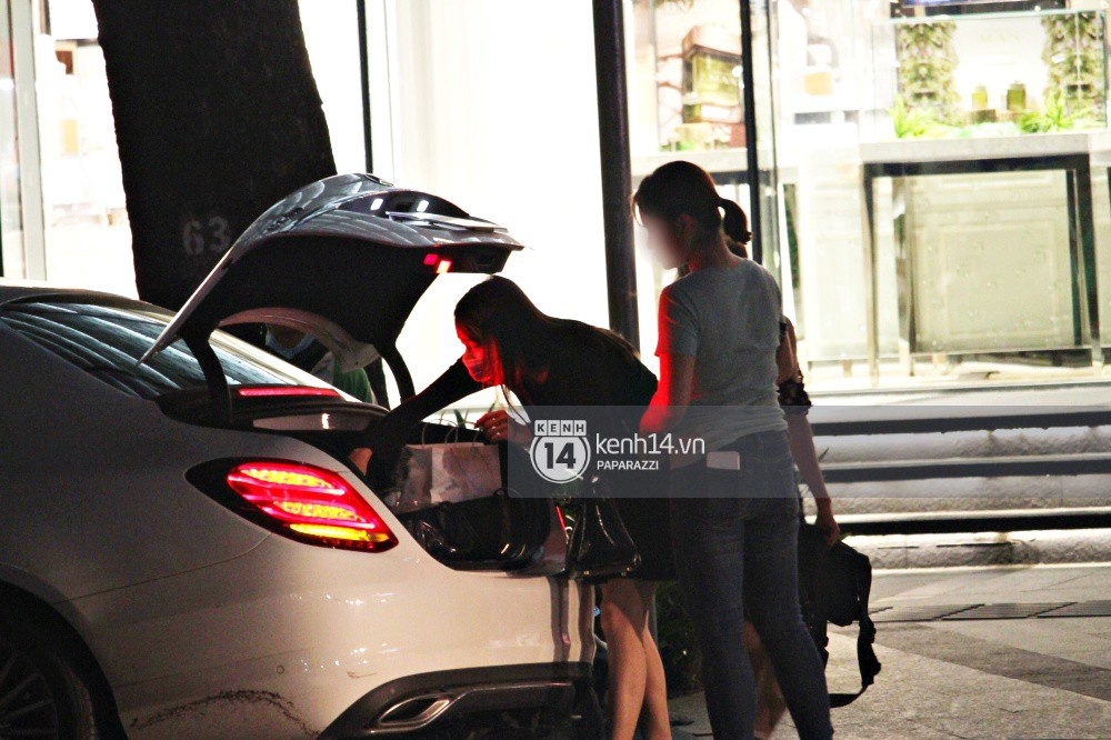 Nhã Phương lần đầu lộ diện sau khi xác nhận đám cưới với Trường Giang