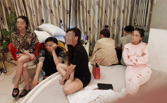 Nhóm dân chơi tổ chức tiệc ma tuý tập thể tại quán karaoke