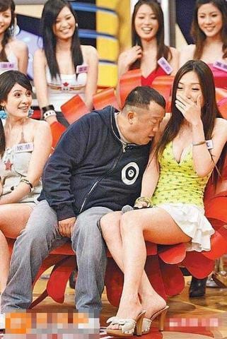 Vợ của trùm giải trí Hong Kong: Bị chồng bỏ rơi, U60 yêu đương với con trai đỡ đầu gây bức xúc