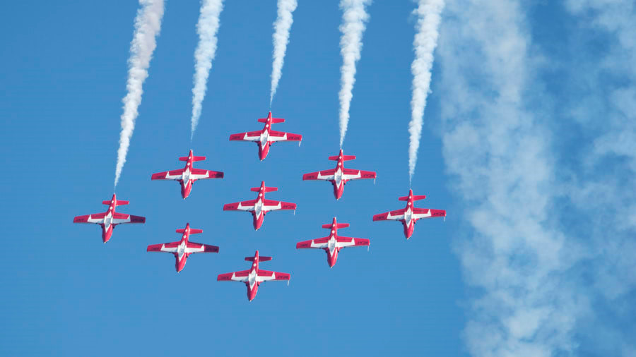 Mỹ kiếm bộn tiền nhờ triển lãm máy bay quân sự