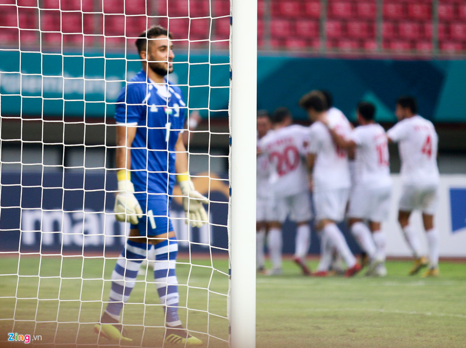 Cầu thủ Palestine bật khóc sau khi bại trận trước Syria