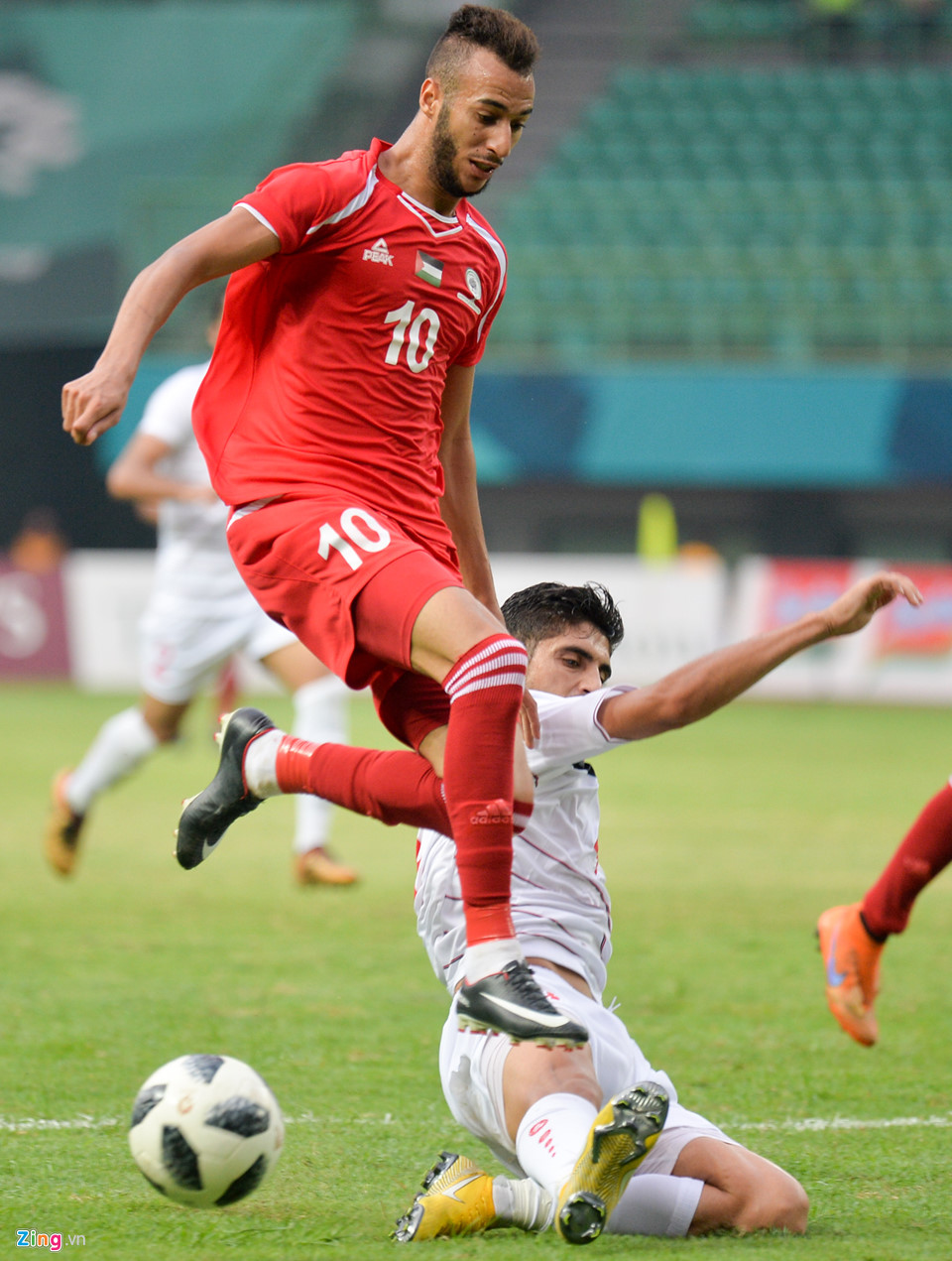 Cầu thủ Palestine bật khóc sau khi bại trận trước Syria