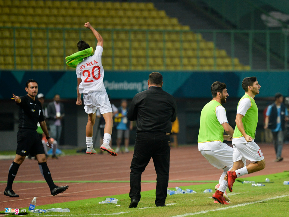 Cầu thủ Palestine bật khóc sau khi bại trận trước Syria