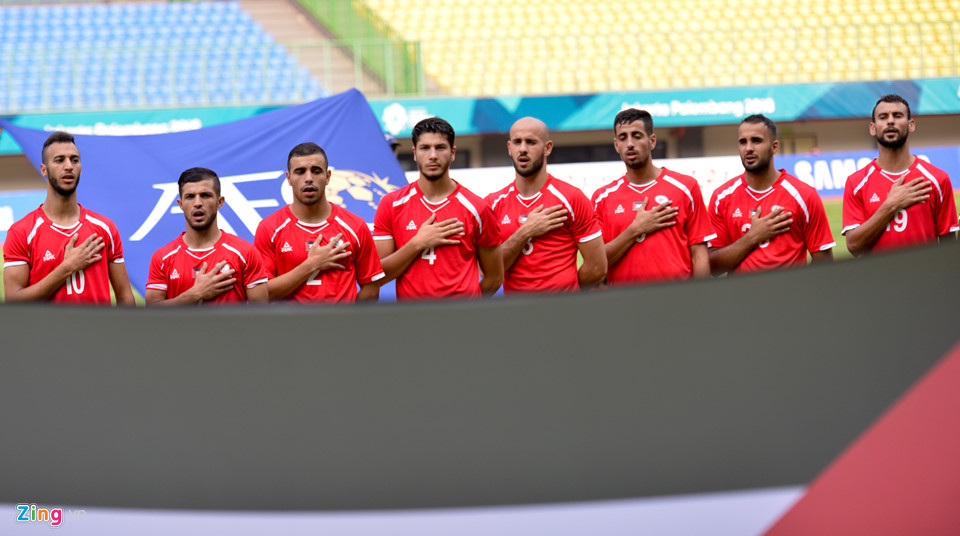 Cầu thủ Palestine bật khóc sau khi bại trận trước Syria