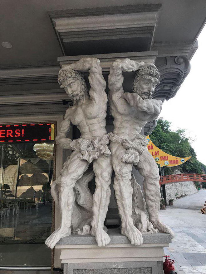 Công viên ở Hải Phòng trưng bày loạt tượng hài hước: Những bức tượng đã có hơn 10 năm nay, không hiểu sao mọi người lại xôn xao