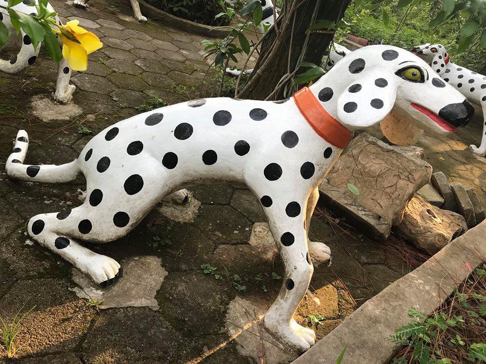 Công viên ở Hải Phòng trưng bày loạt tượng hài hước: Những bức tượng đã có hơn 10 năm nay, không hiểu sao mọi người lại xôn xao