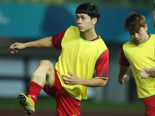 Công Phượng đưa Việt Nam vào tứ kết Asiad