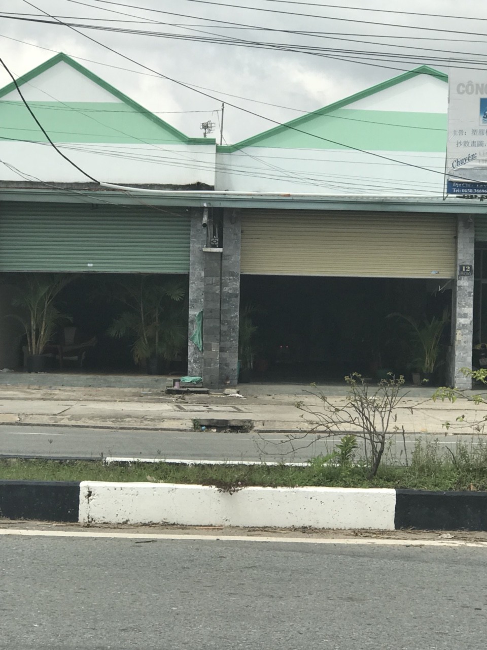 Bình Dương: Công an vào cuộc, phát hiện 9 cơ sở kinh doanh dịch vụ nhạy cảm