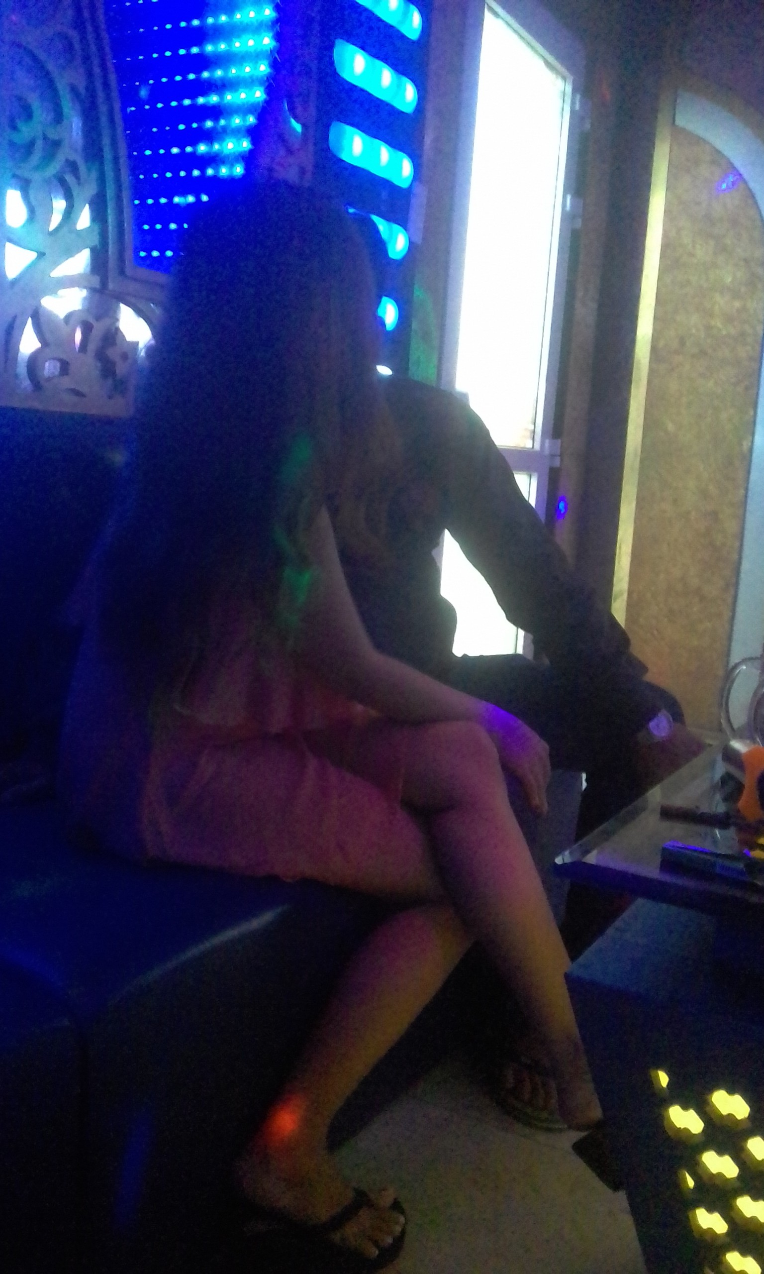 Bình Dương: Công an vào cuộc, phát hiện 9 cơ sở kinh doanh dịch vụ nhạy cảm