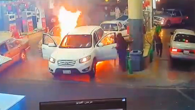 Đổ xăng, có cần thiết phải tắt máy xe?