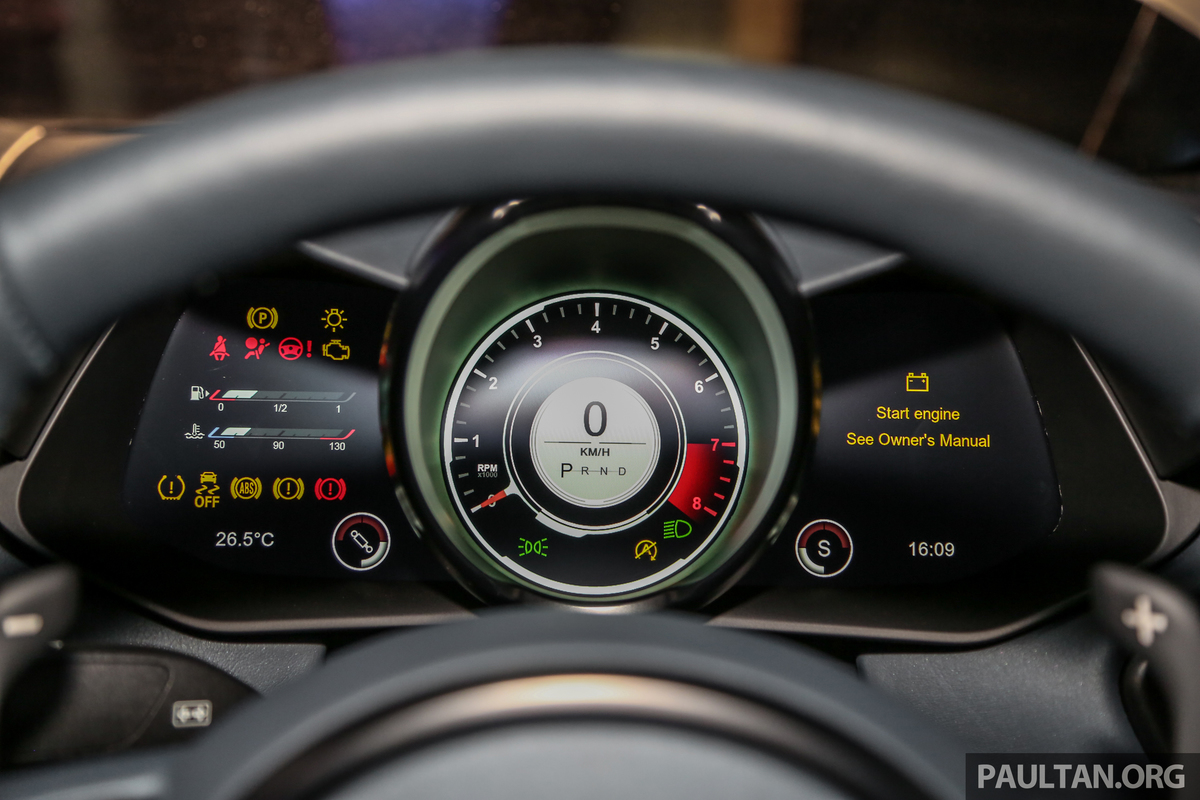 Aston Martin V8 Vantage 2018 ra mắt Đông Nam Á