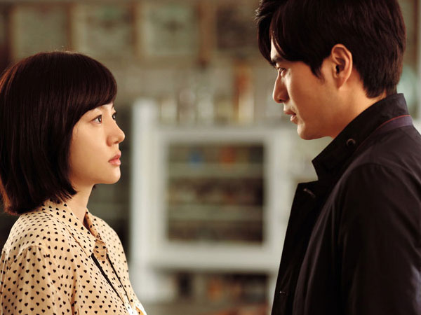 Trơ trẽn cắm sừng chồng, vợ tôi vẫn chai mặt níu kéo bằng lý do khó ai tin được