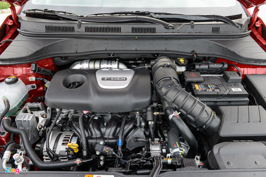 Hyundai Kona: Nhiều công nghệ, động cơ khỏe, giá cao hơn EcoSport