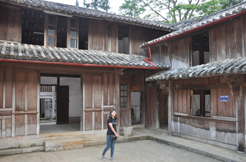 Hà Giang sẽ thu hồi sổ đỏ dinh vua Mèo cấp sai quy định