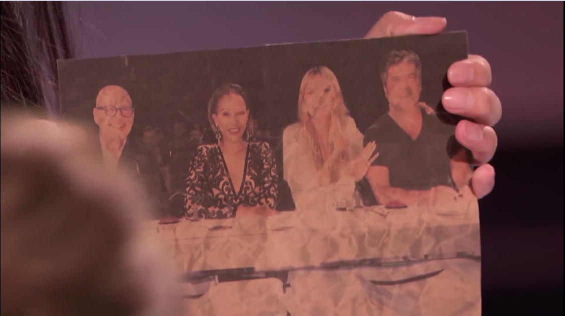 Americas Got Talent: Ma nữ Riana gọi chị em lên dọa Mel B nhưng cuối cùng chính bản thân lại phải chạy trốn