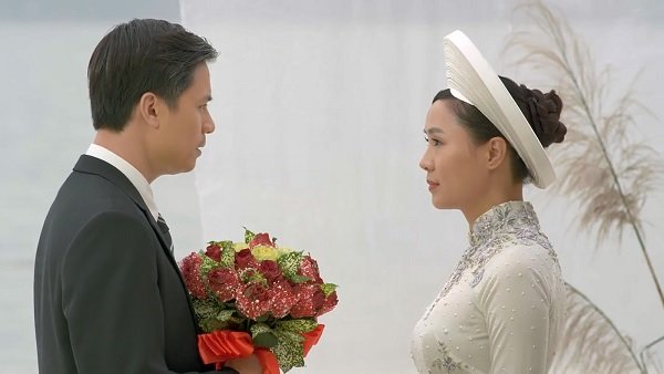 Cả một đời ân oán tập cuối: Dung - Hòa kết hôn, Phong Diệu khiến khán giả xúc động Cả một đời ân oán tập cuối: Dung - Hòa kết hôn, Phong Diệu khiến khán giả xúc động