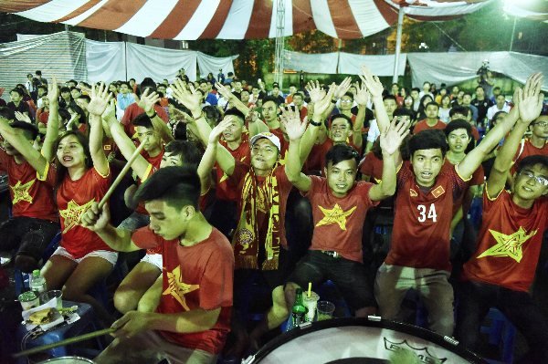 Công Phượng đưa Việt Nam vào tứ kết Asiad