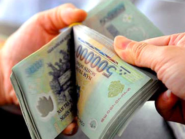 Lương nhân viên ngân hàng đã thay đổi ra sao sau 10 năm?