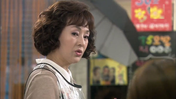 Trong ngày gặp mặt, bố mẹ tôi đã khiến thông gia bẽ bàng vì dám coi thường nhà gái