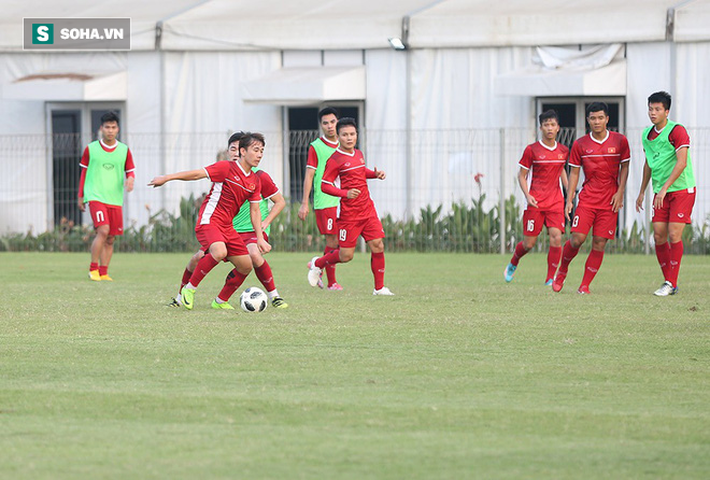 HLV Park Hang-seo tung hỏa mù hay chơi bài ngửa với Bahrain?