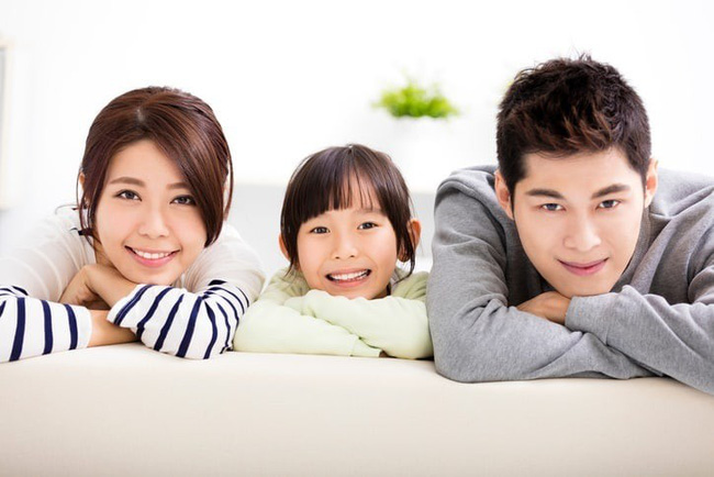 Kỉ niệm 5 năm ngày cưới, món quà mà vợ trẻ nhận được từ chồng là một cô nhân tình